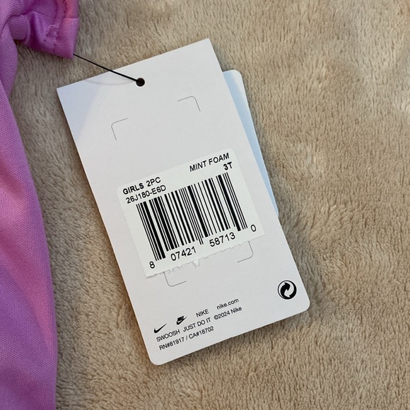 Nike Girls Outfit Size 3T - Picture 7 of 7